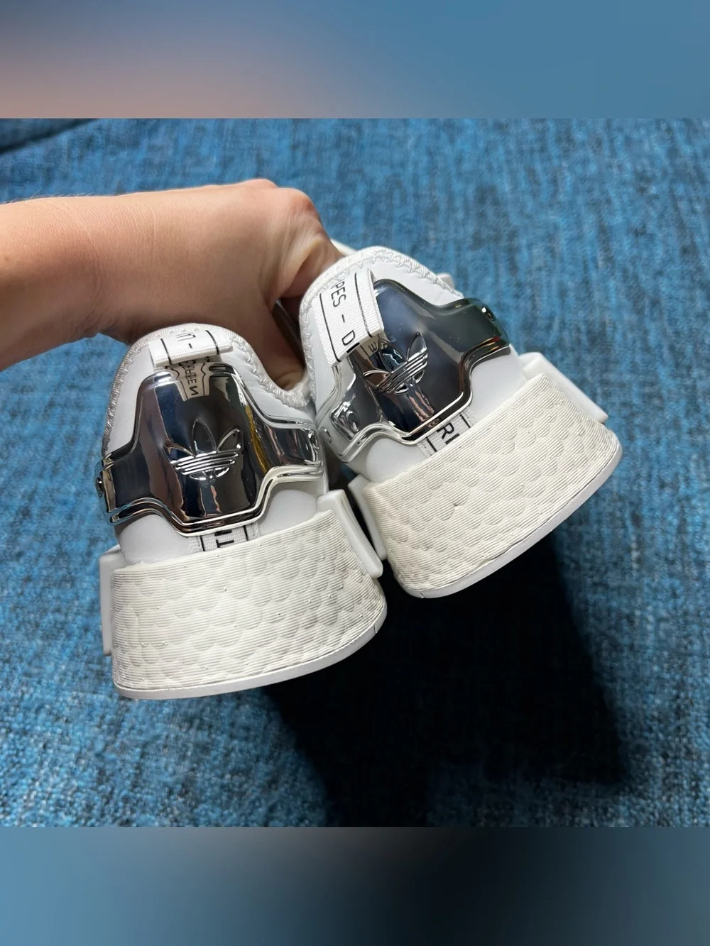 Adidas NMD R1 Velour Sneakers in White Silver Women's Size 8 GW5681 Athletic